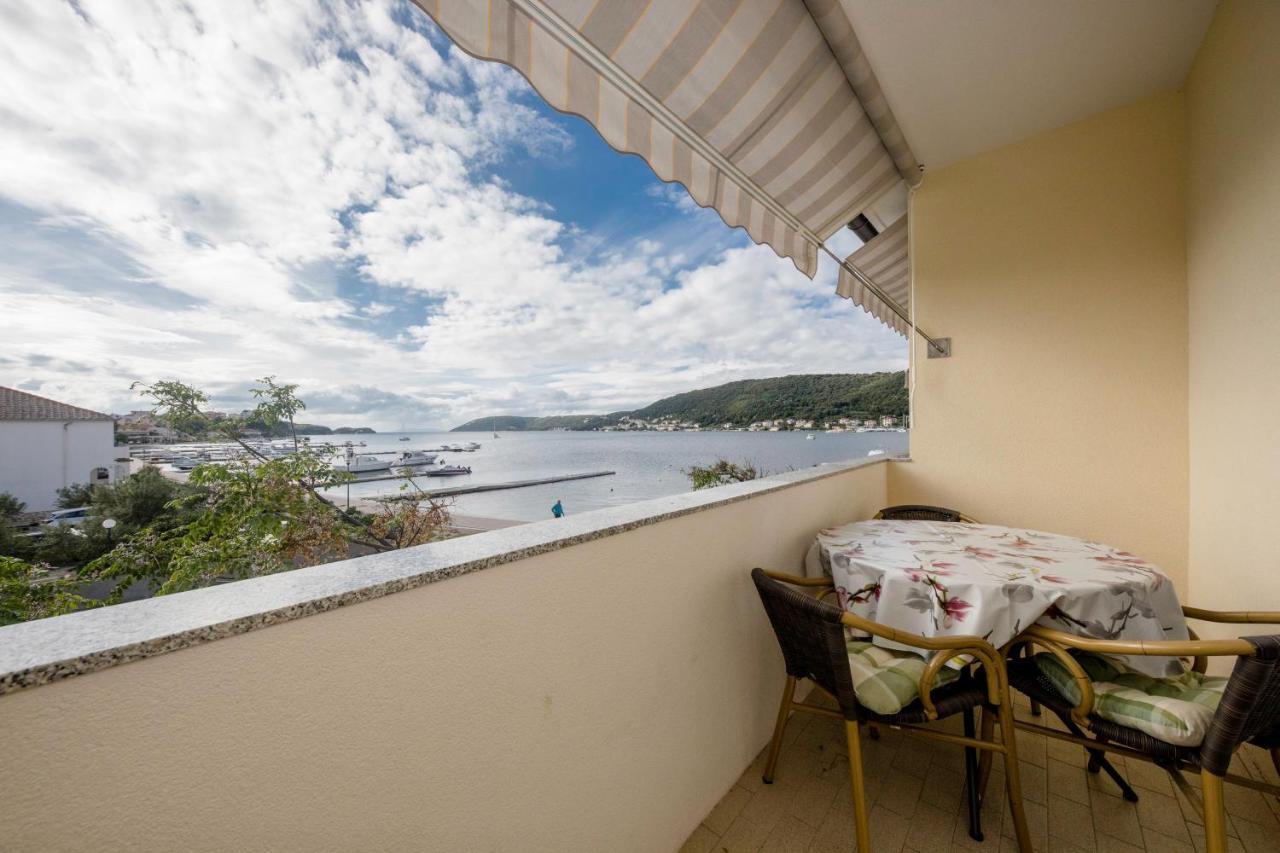 Apartments By The Sea Supetarska Draga - Donja, Rab - 11769 Exterior photo