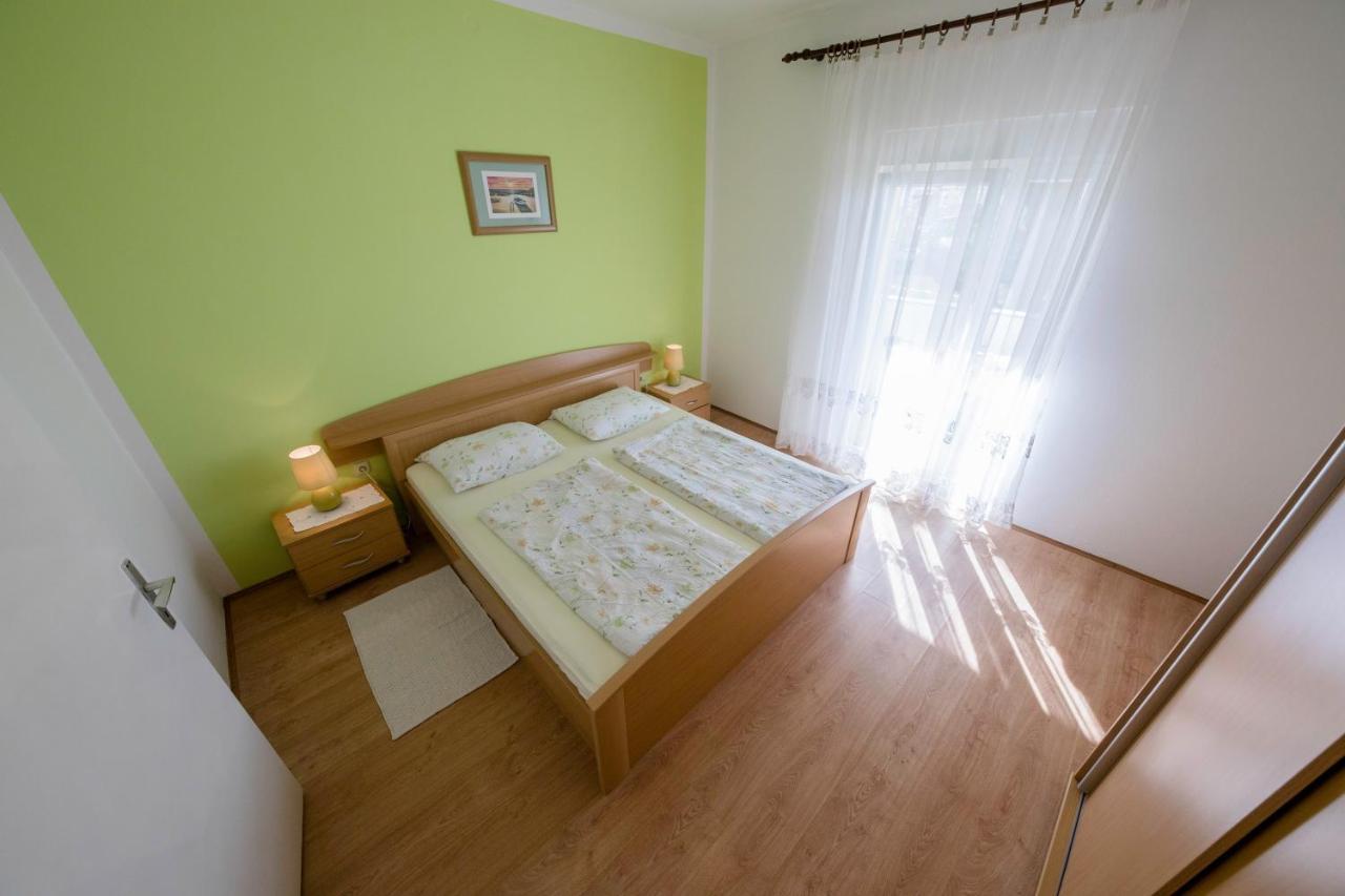Apartments By The Sea Supetarska Draga - Donja, Rab - 11769 Exterior photo