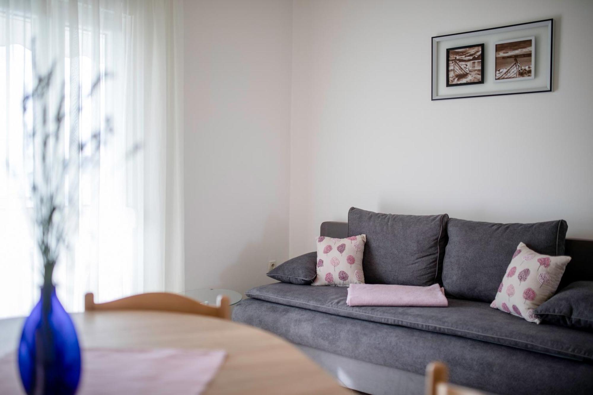 Apartments By The Sea Supetarska Draga - Donja, Rab - 11769 Room photo