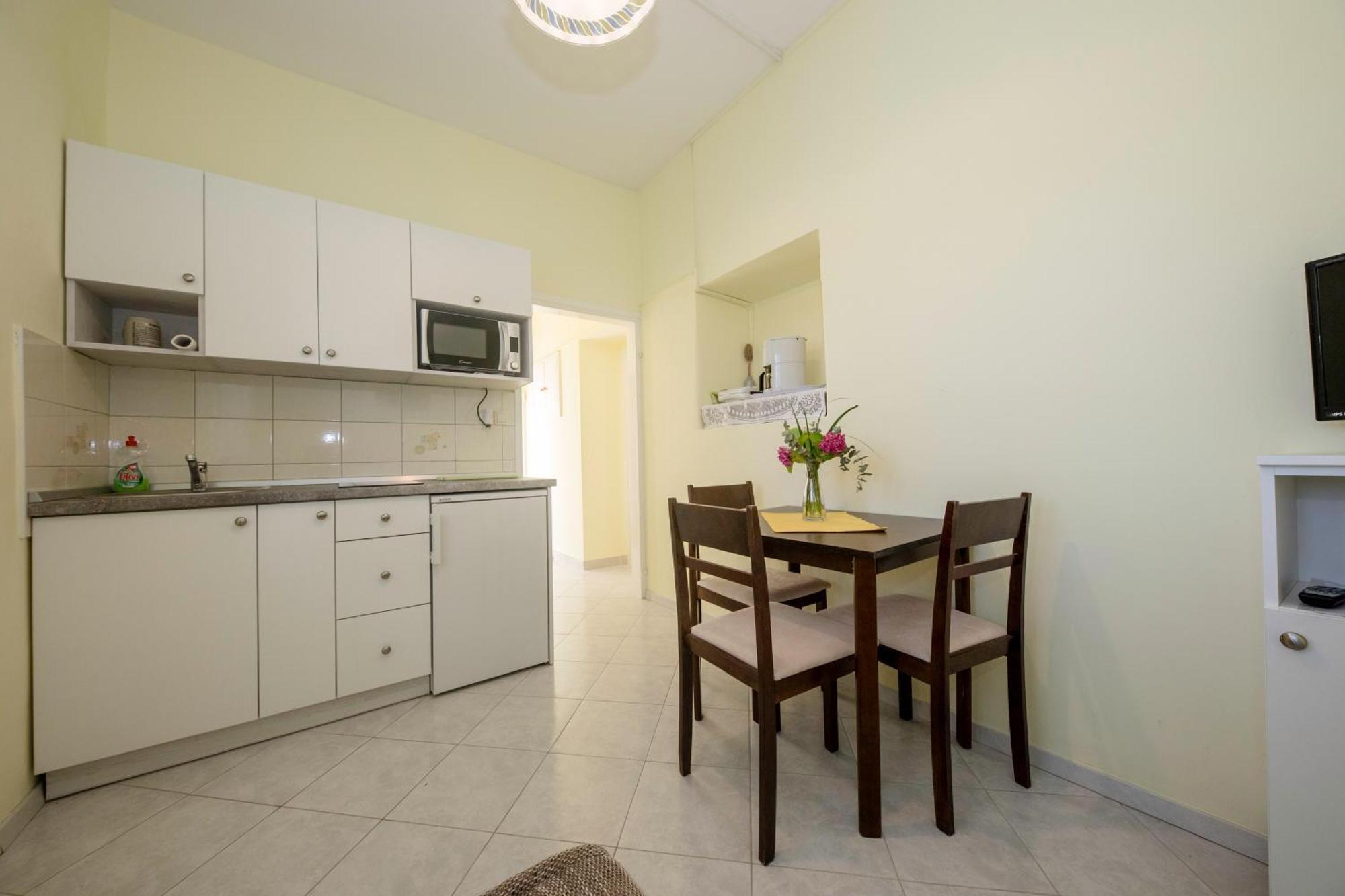 Apartments By The Sea Supetarska Draga - Donja, Rab - 11769 Room photo